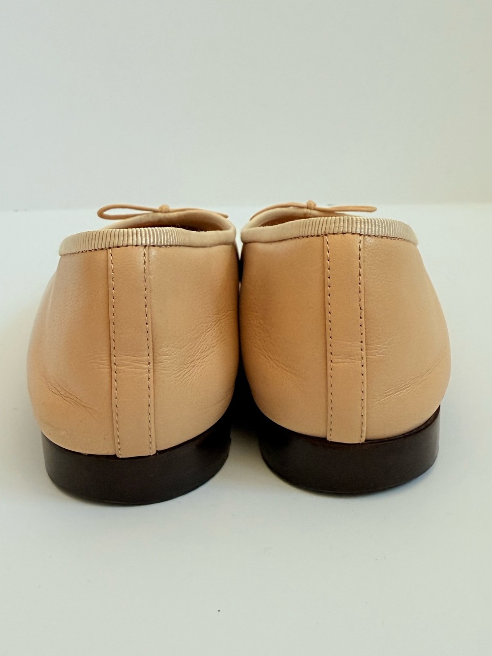 CHANEL Beige Black Cap Toe CC Logo Ballet Flats Lambskin Leather Shoes EU 38 - Picture 3 of 10